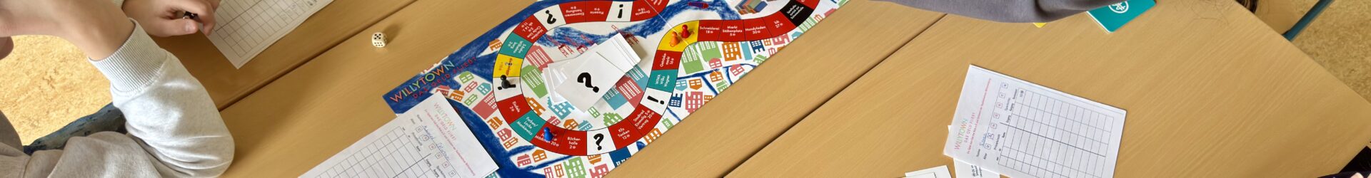 WILLYTOWN – DAS GELD FLIEẞT